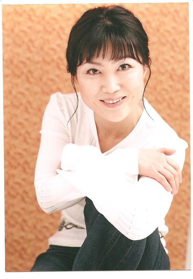 Shin Hye-Jung - 1964-p1.jpg