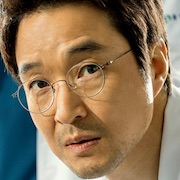 Dr. Romantic 2-Han Suk-Kyu.jpg