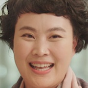 Individualist Ms. Ji-Young-Kim Jae-Hwa.jpg