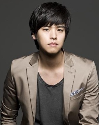 Lee Jang-Woo (1986) - AsianWiki