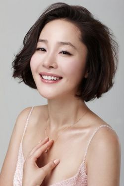 Ji Eun Uhm - 250px-Uhm_Ji-Won-p3