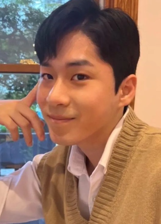 Lee Jun-I-1989-p1.jpg