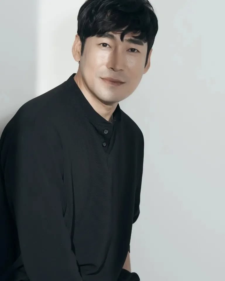 Park Si-Won-1978-p1.jpeg