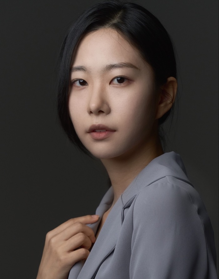Kim Yoon-Jin-1994-p1.jpg