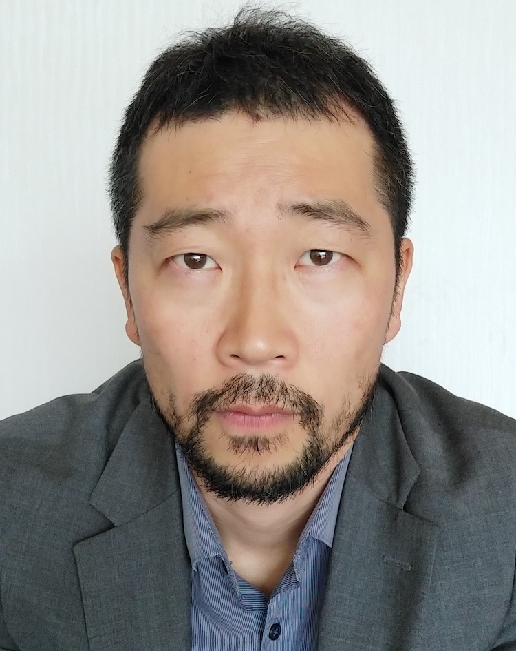 Son Young-Joo-1973-p1.jpg