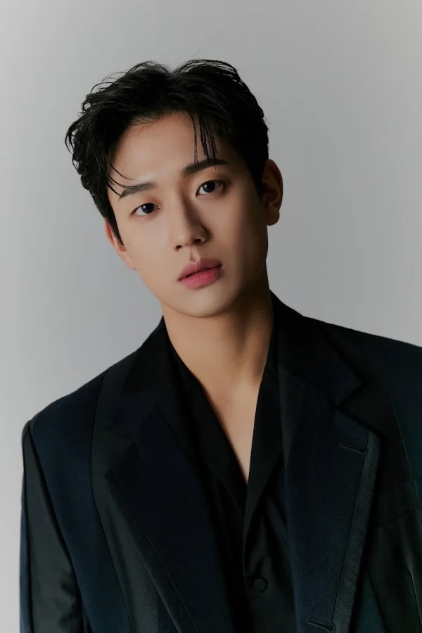 Shin Hyun-Seung-1998-p1.jpeg