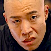 Bloodhounds 2-Tae Won-Seock001.jpg