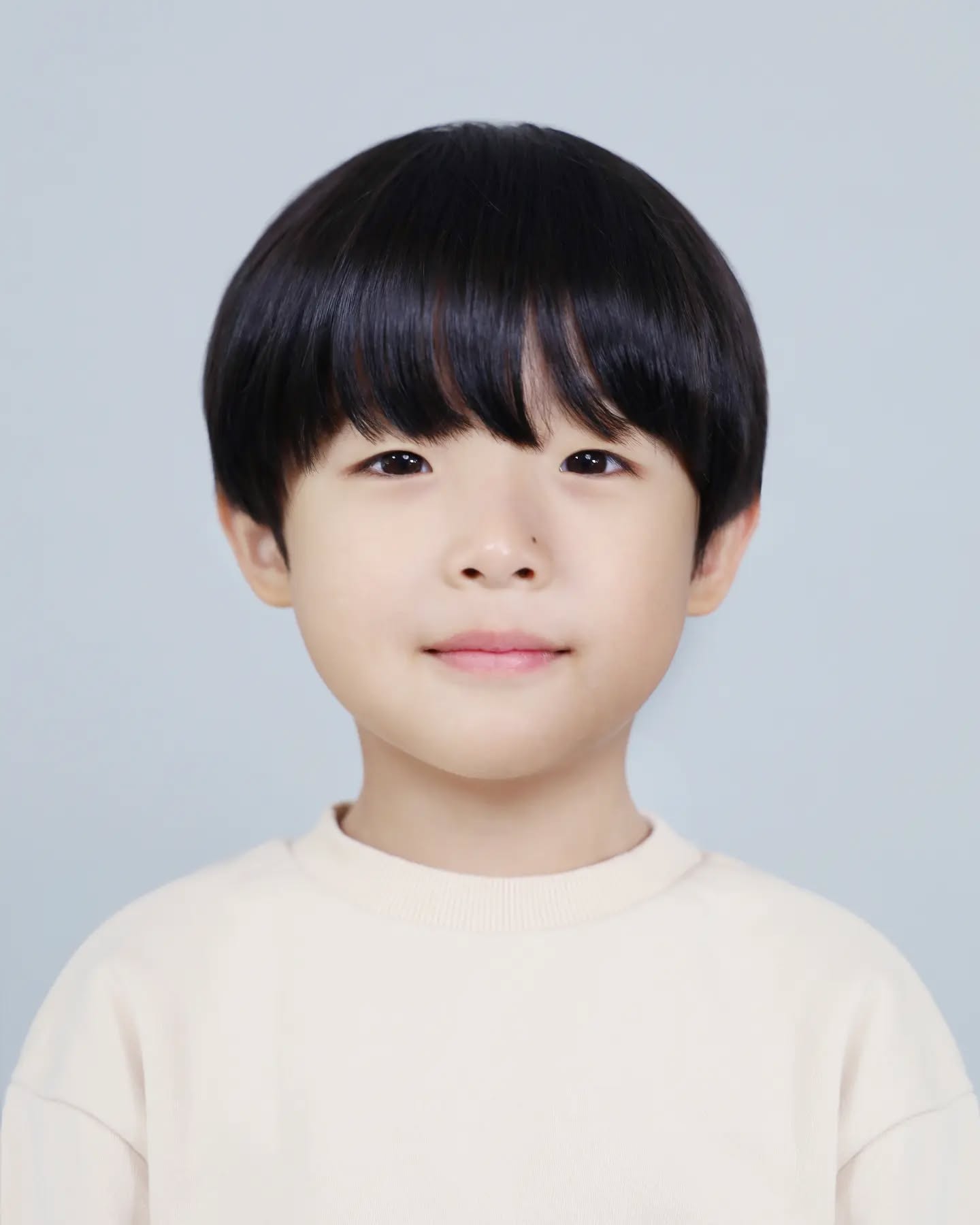 Ahn Si-Yoon-2017-p1.jpeg