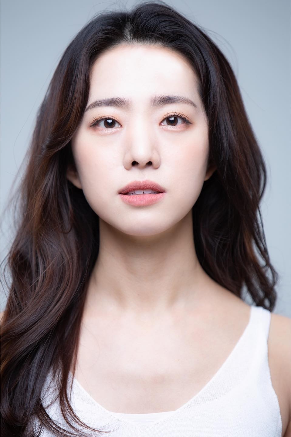 Han Eun-Seo-1994-p1.jpg