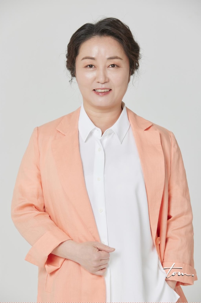Jung Eun-Kyung-1970-p1.jpg