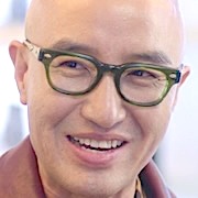 Crushology 101-Hong Seok-Cheon.jpg