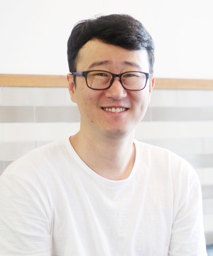 Lee Joon-Gyu-1982-p1.jpg