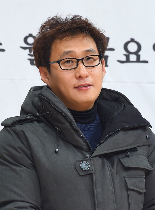 Ahn Gil-Ho (director)-p1.jpg
