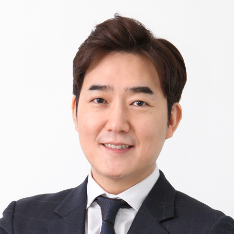 Kang Dong-Won-reporter-p1.jpeg