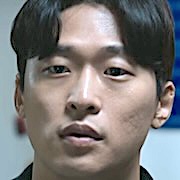 Gyeongseong Creature 2-Oh Dong-Min.jpg
