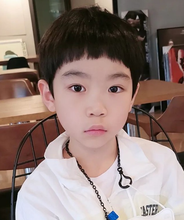 Pyo Dong-Jun-2013-p01.jpg