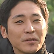 Lee Kun-Goo