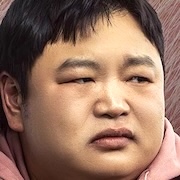 Twelve-KBS2-Ko Kyu-Pil.jpg