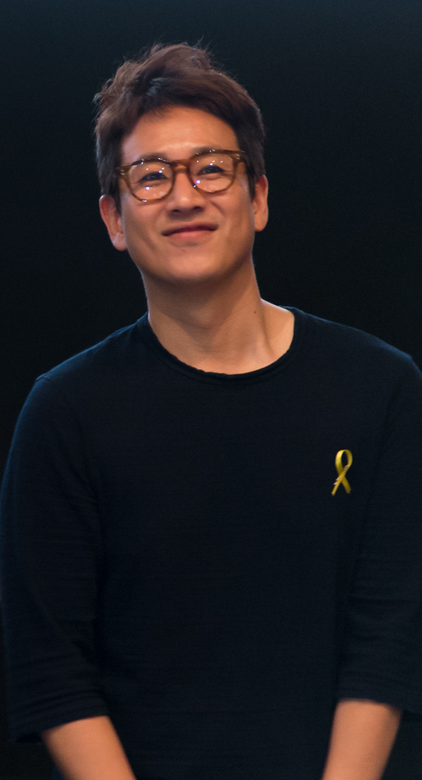 Lee Sun-Kyun - AsianWiki