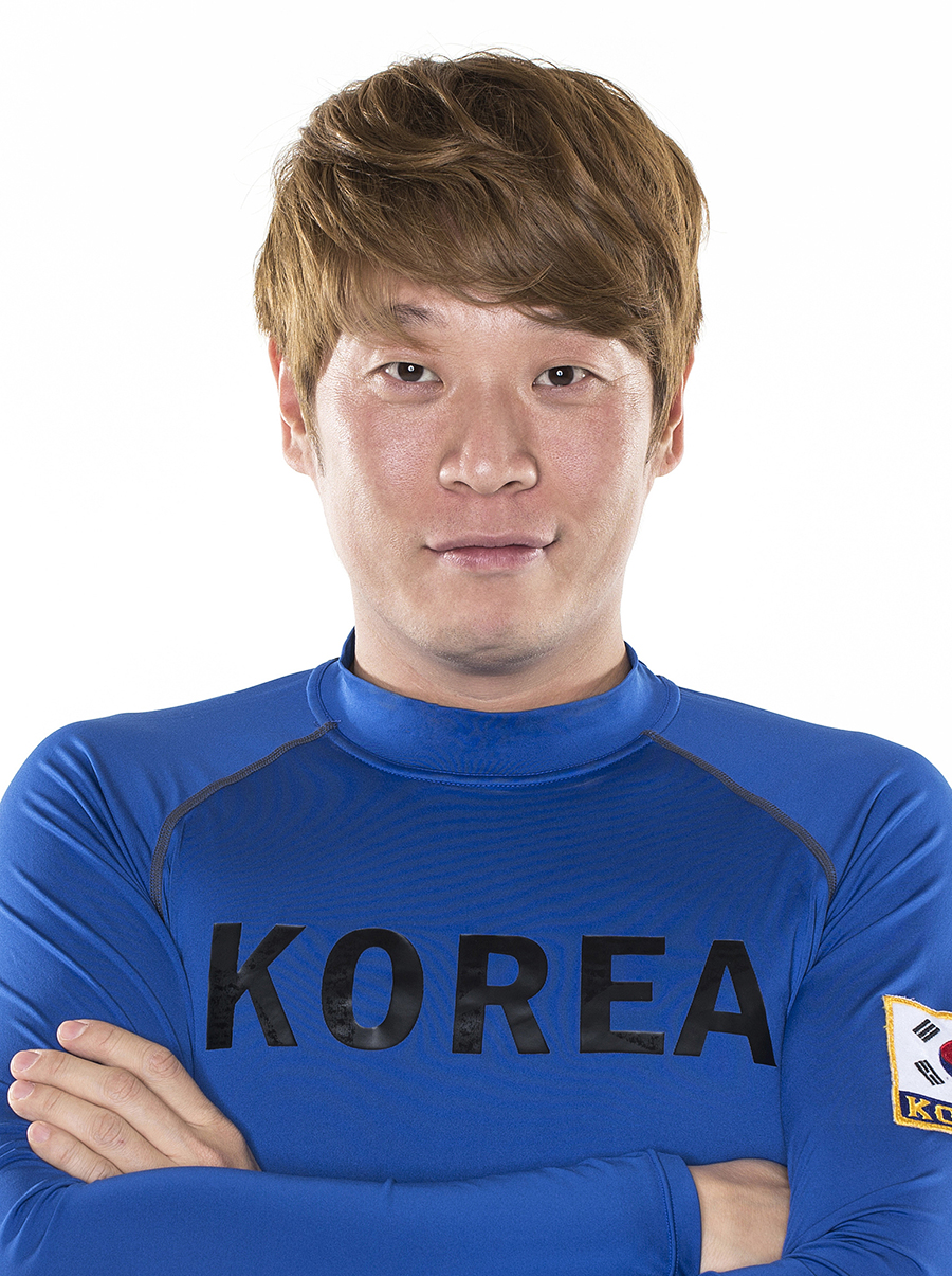 Choi Ki-Sub-P1.jpg