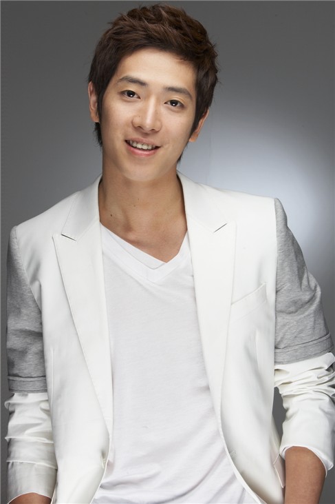 Hyeon-su Yu (04-21-1982).jpg