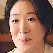 Trolley-Baek Ji-Won.jpg