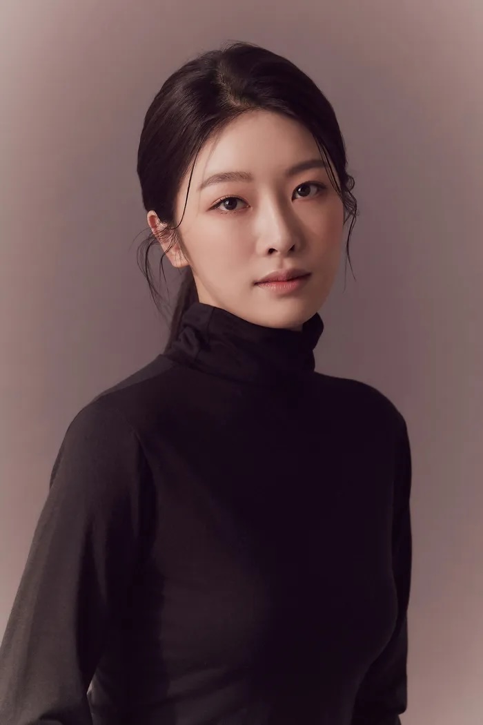 Park Ji-Hyun-1998-p1.jpeg