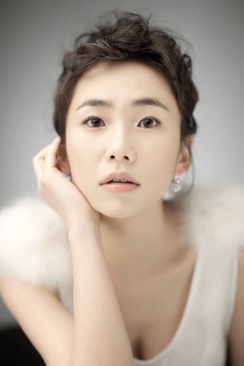 Lee Eun - AsianWiki