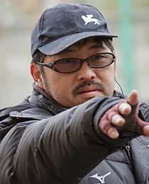 Takashi Shimizu - AsianWiki