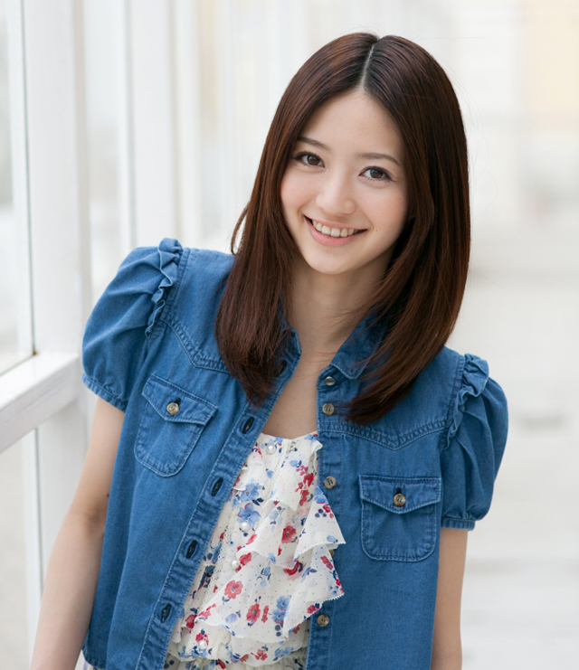 Rina Aizawa-p1.jpg