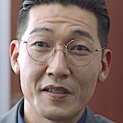 Pale Moon-Kong Jung-Hwan2.jpg