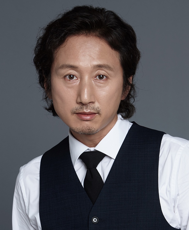 Kim Young-Woong-1971-p1.jpg