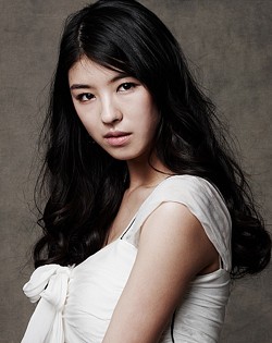 Lee Mi-So (1990)-p1.JPG