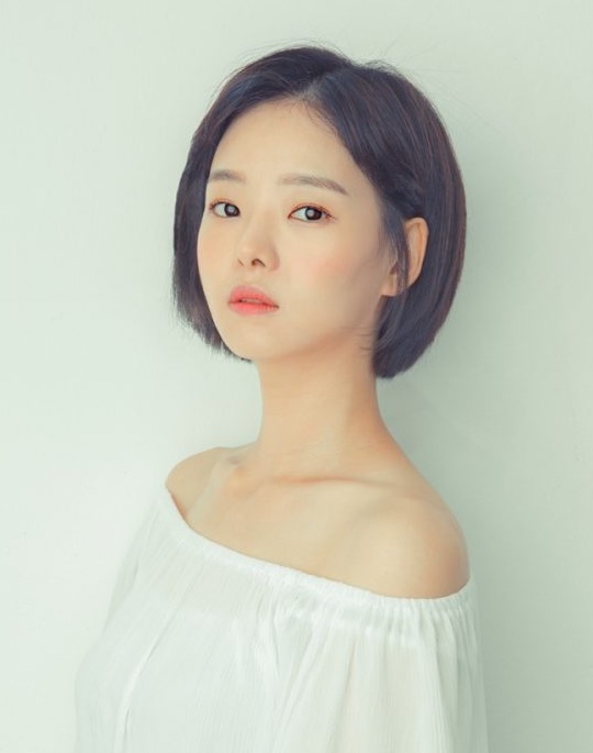 Han Chae-Bin-1986-p1.jpg