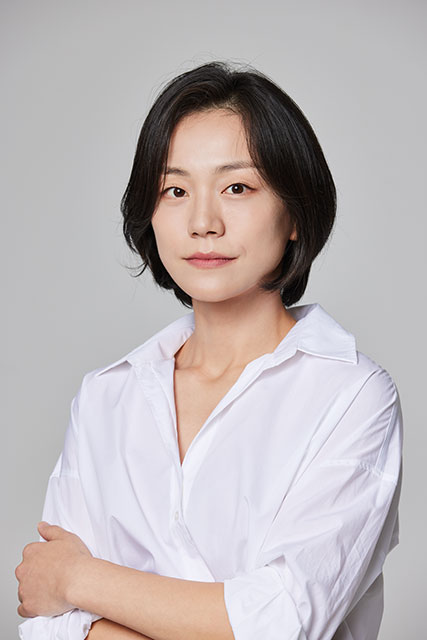 Lee Hwa-Jung - AsianWiki