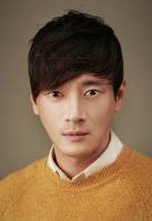 Min-Hyuk (actor)-p1.jpeg