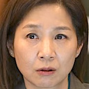 Queenmaker-Kim Ho-Jung1.jpg