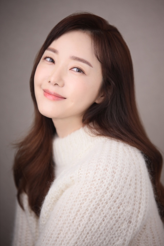 Jung So-Young-1979-p01.jpg