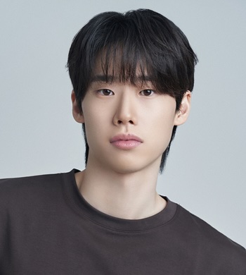 Kim Min-1989-pr1.jpg