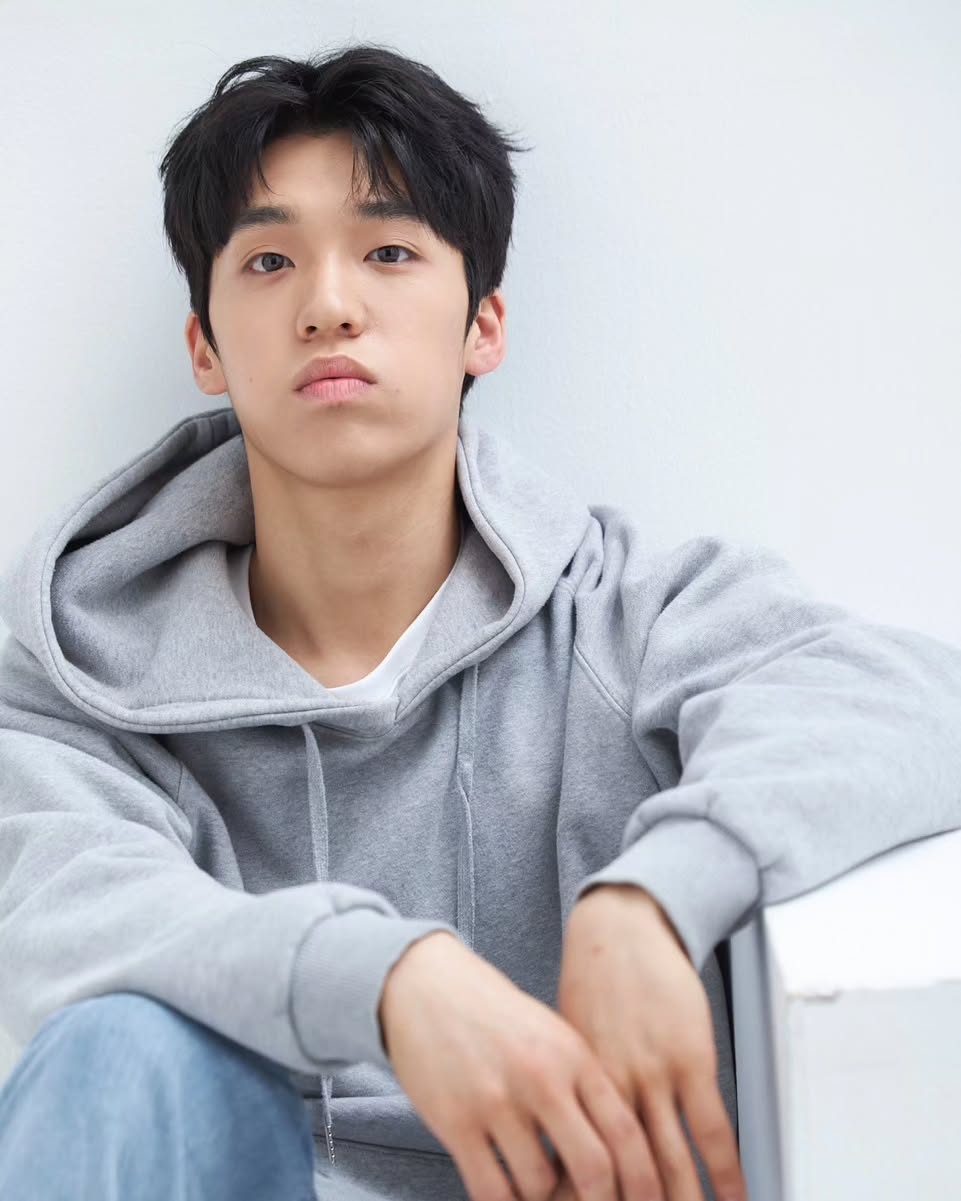 Park Seok-Sang-1999-p1.jpeg