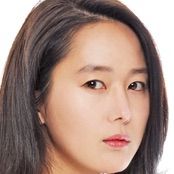 The Girl Who Sees Smells-Yoon Jin-Seo.jpg
