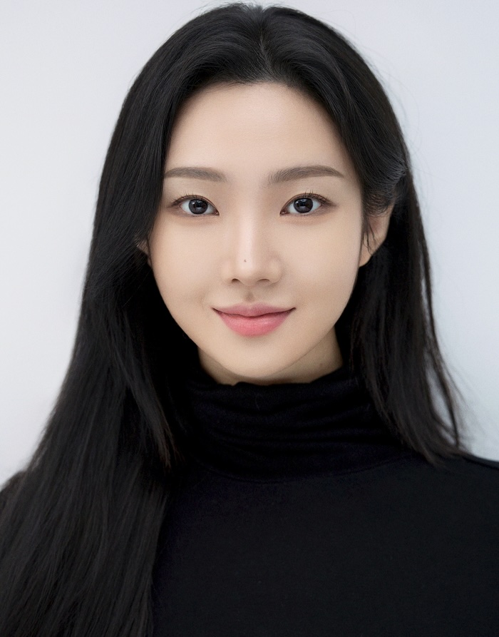 Shin Yoo-Rim-2000-p1.jpg