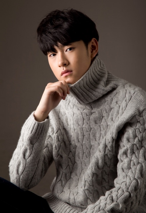 Park Young-Hoon-2000-p1.jpg