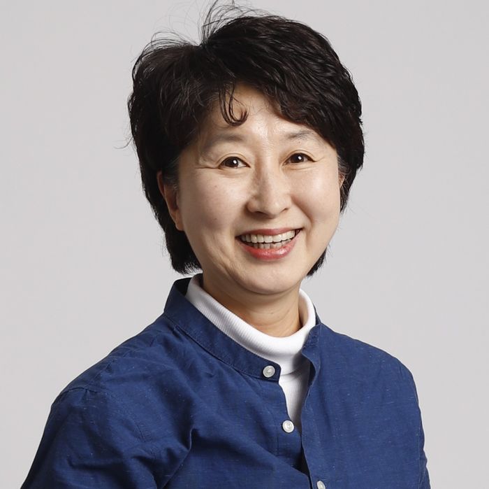 Jung Ye Eun Young-1967-p1.jpg