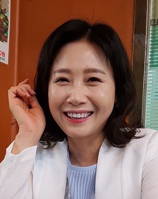 Ko Yong-Hwa-1970-p1.jpg