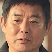 Typhoon Family-Sung Dong-Il01.jpeg