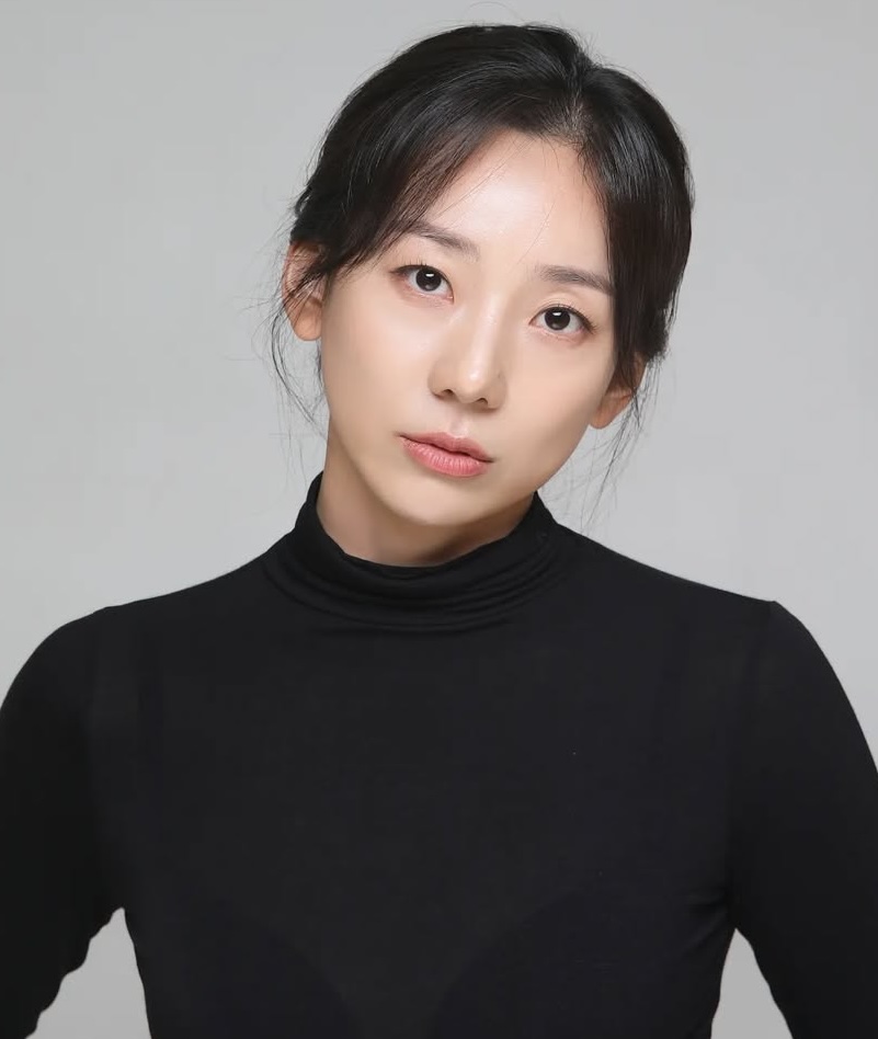 Kim Eun-Young 1986-p.jpg