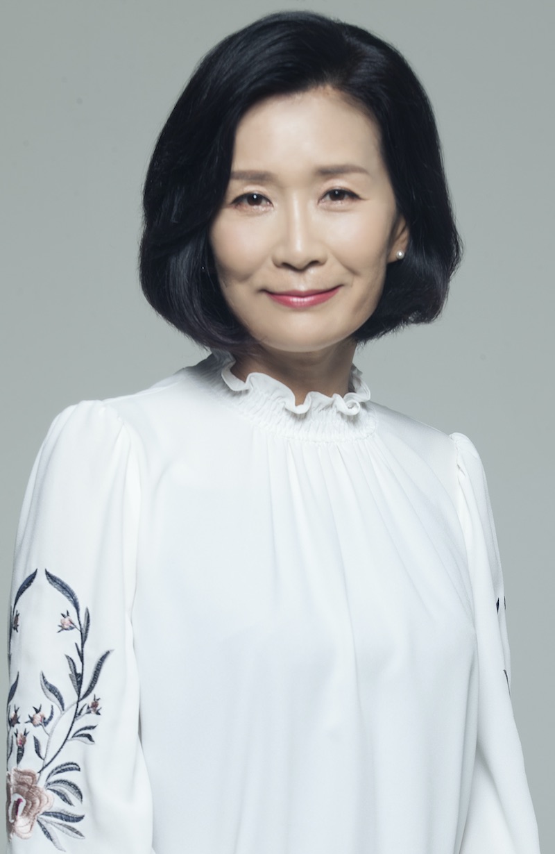 Lee Chae-Yoon (1964) - AsianWiki