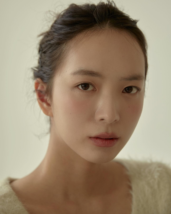 Do Yun-Jin-1992-p1.jpg