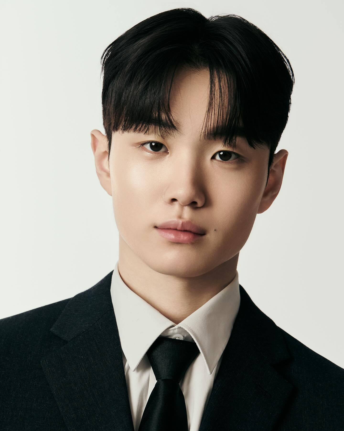 Hwang Seo-Bin-2006-p1.jpg
